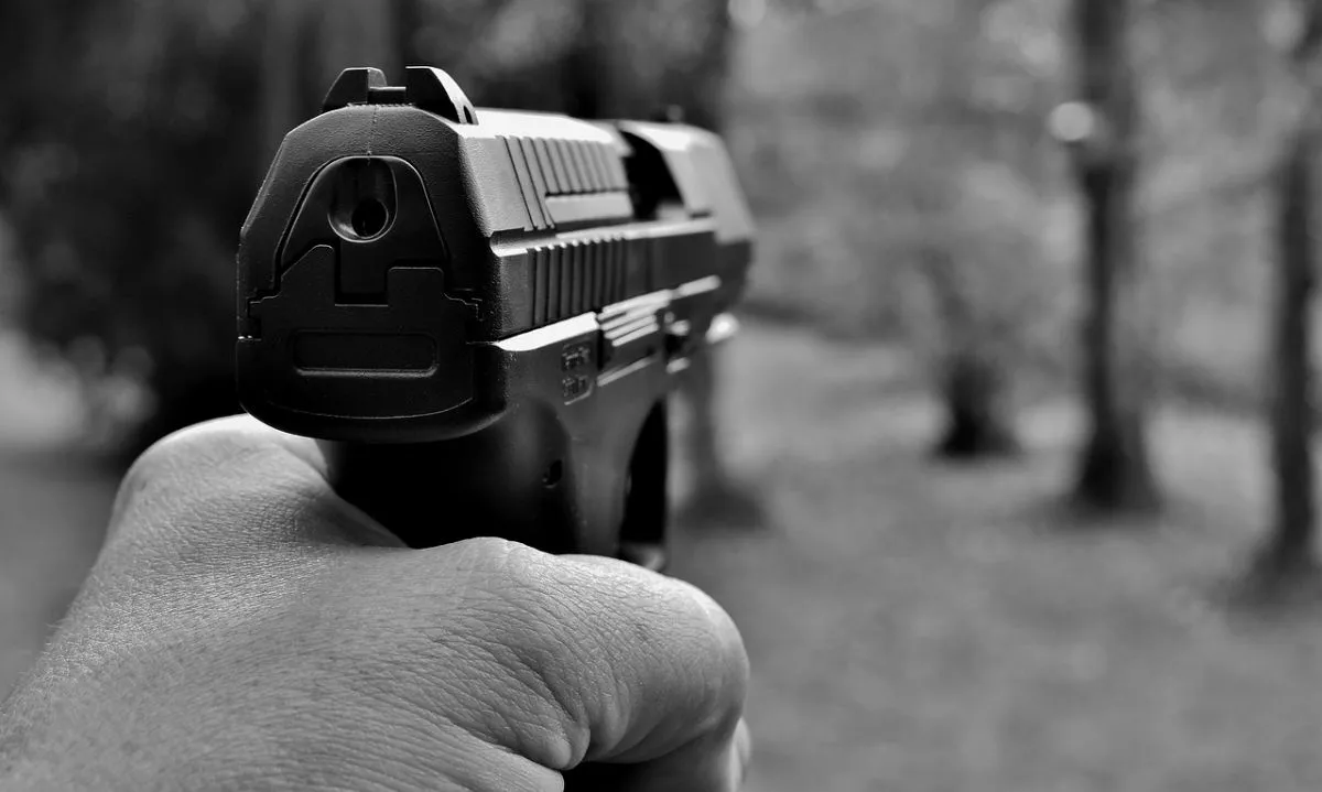 Pistola