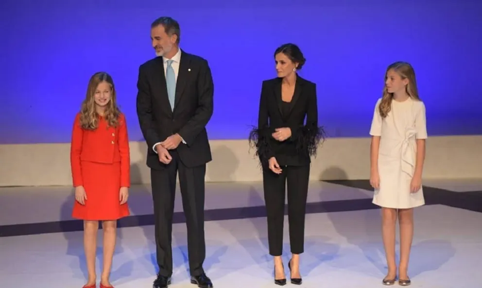 Letizia, Felipe VI y las princesas Leonor y Sofía (Fuente Instagram).