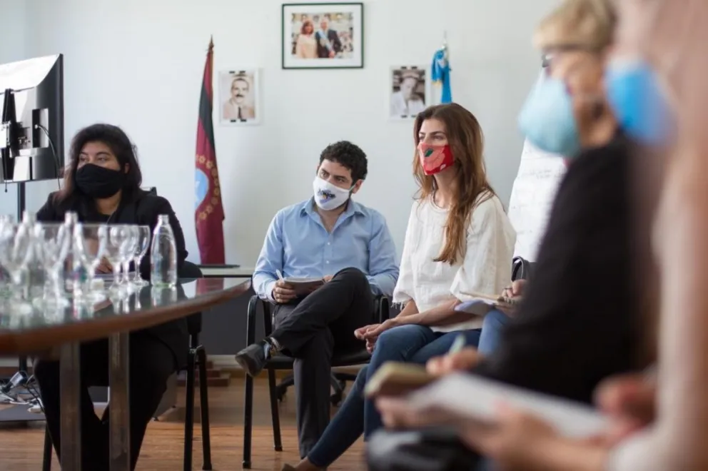 Con el objetivo de asistir y acompañar a los adultos mayores, Ciudad y PAMI coordinan acciones