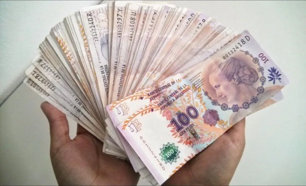 ¡No lo tires! venden billetes fallados de $100 por $5000