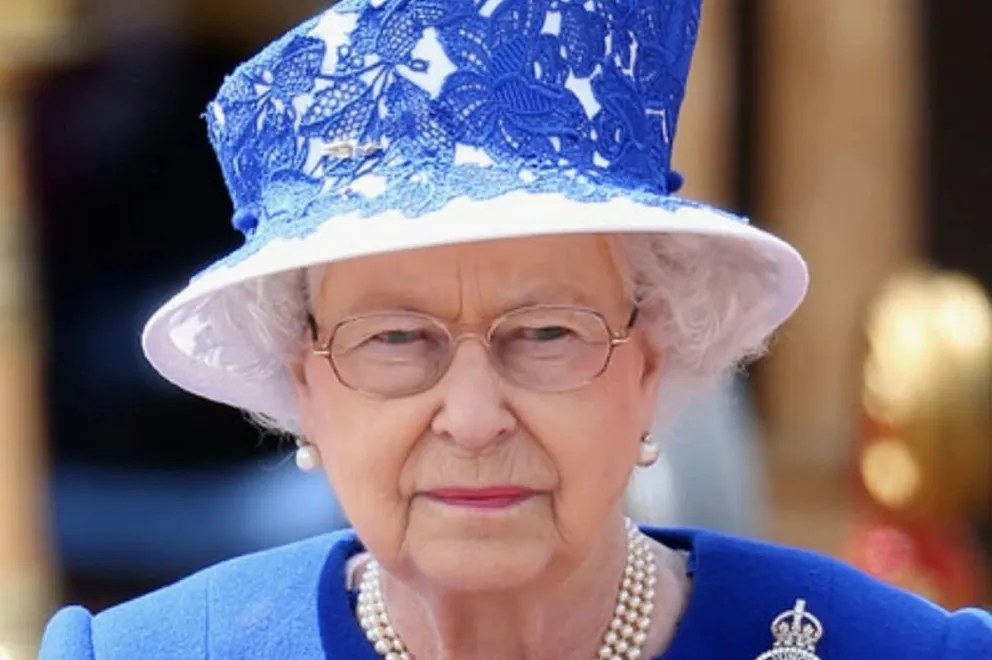 La reina Isabel II (Fuente Instagram). 
