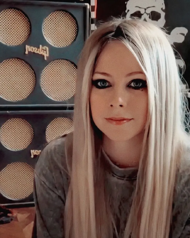 Avril Lavigne. Fuente (Twitter)