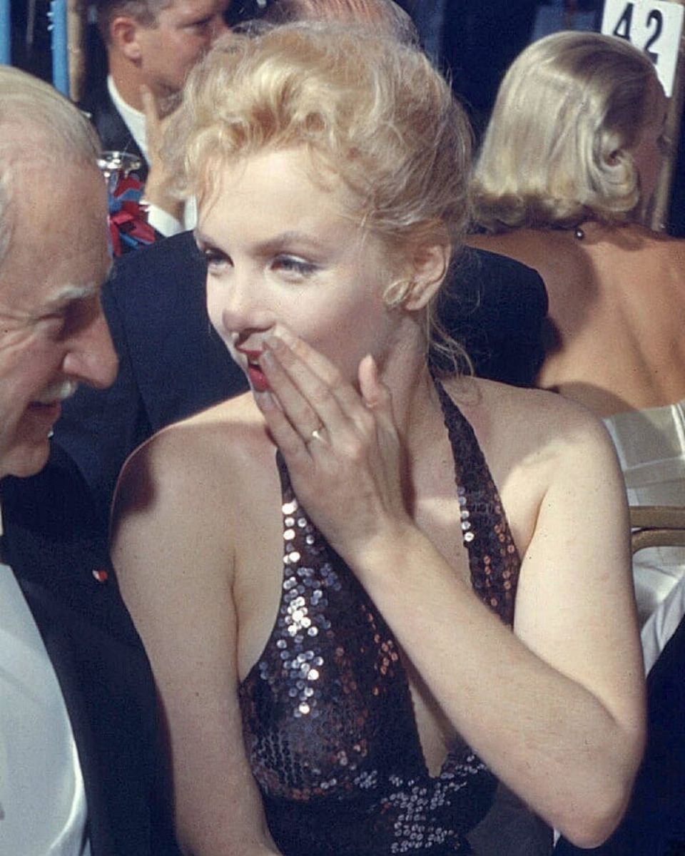 Marilyn Monroe pode ter abortado filho de famoso senador - OFuxico