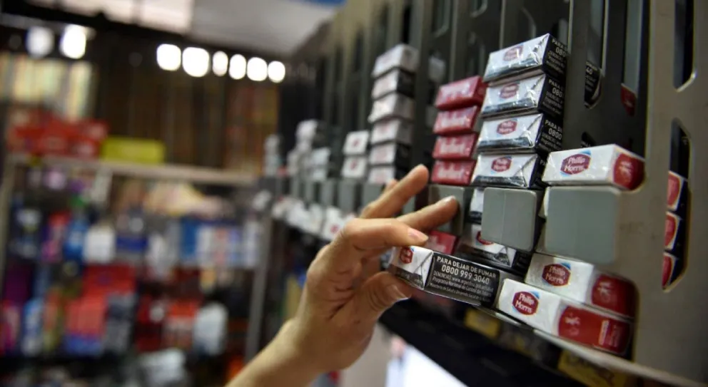 Terrible: los cigarrillos están cada vez más caros 