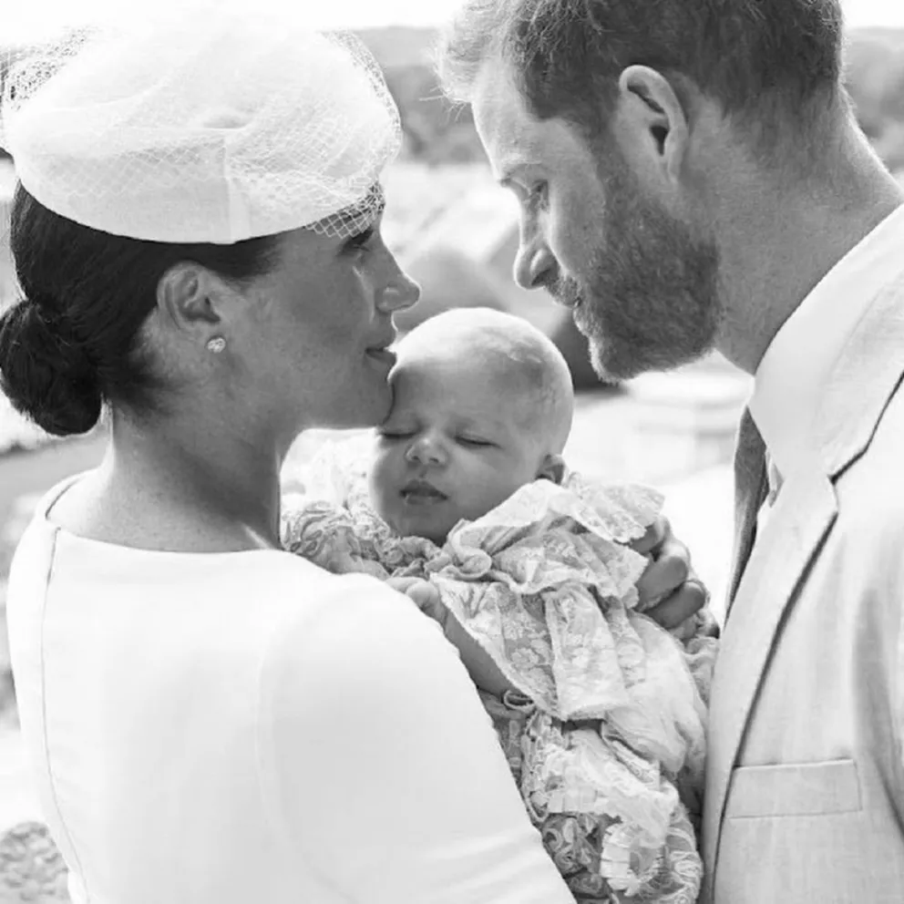 Los momentos más tiernos de Archie, el hijo de Meghan Markle y el Príncipe Harry, ayudando en la cocina