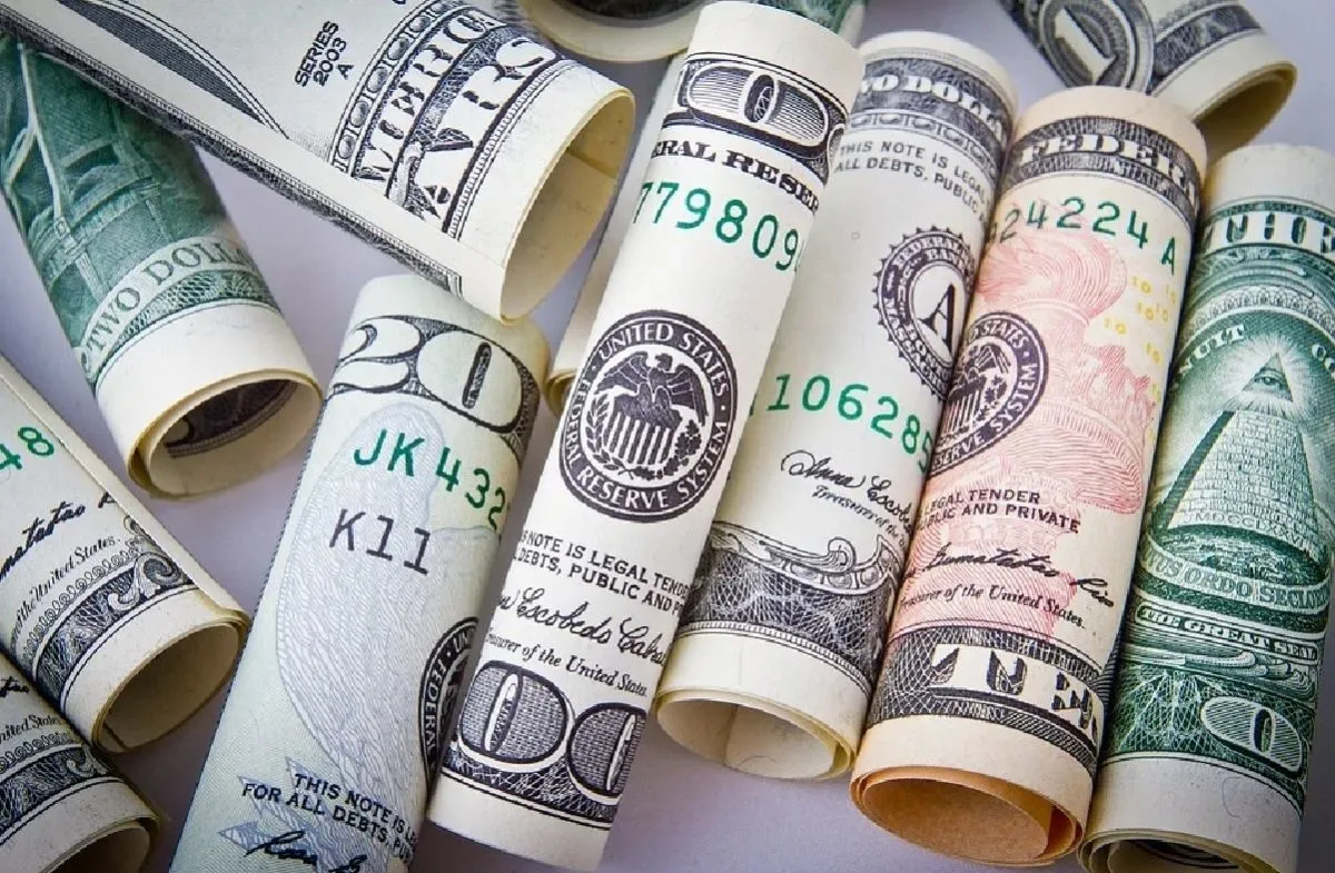 D&oacute;lar