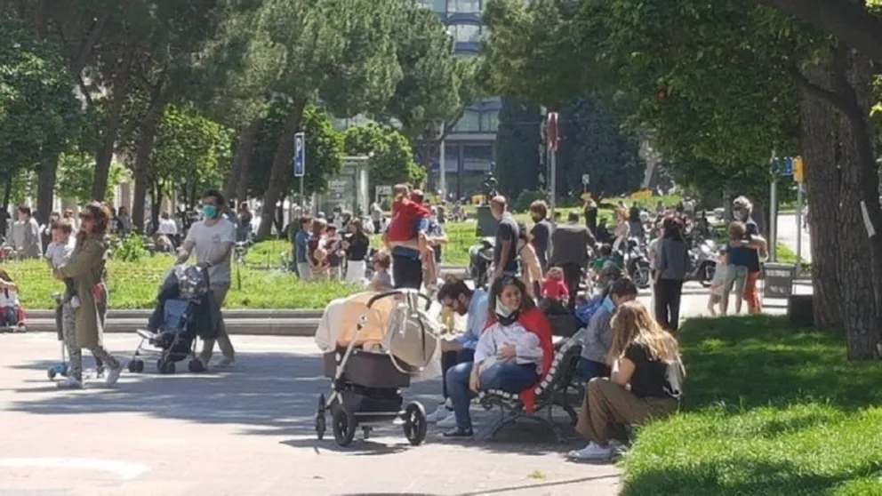 España flexibilizó la cuarentena, y todo se fue de las manos: ¿Traerá consecuencias?