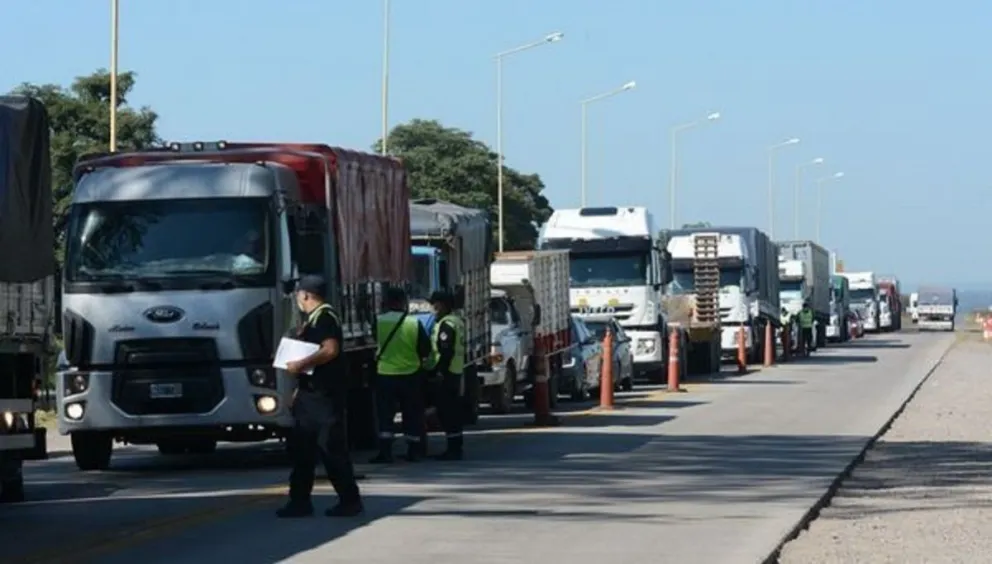 Contrabando millonario: gendarmería decomisó en Salta mercadería valuada en miles de pesos