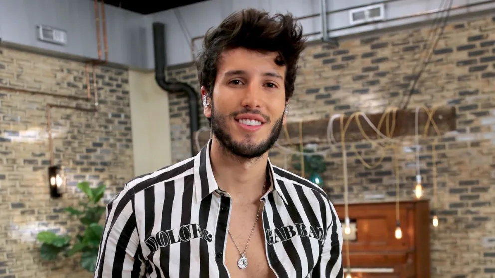 Sebastian Yatra: (Instagram)