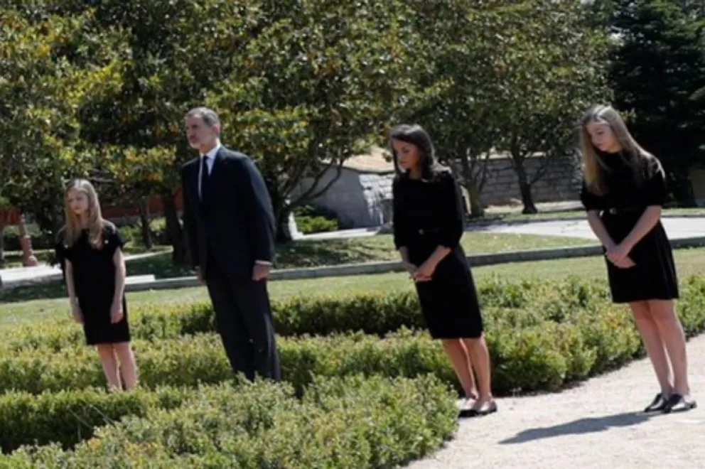 Reyes de España Felipe y Letizia, la princesa Leonor y la infanta Sofía: Fuente: Instagram.