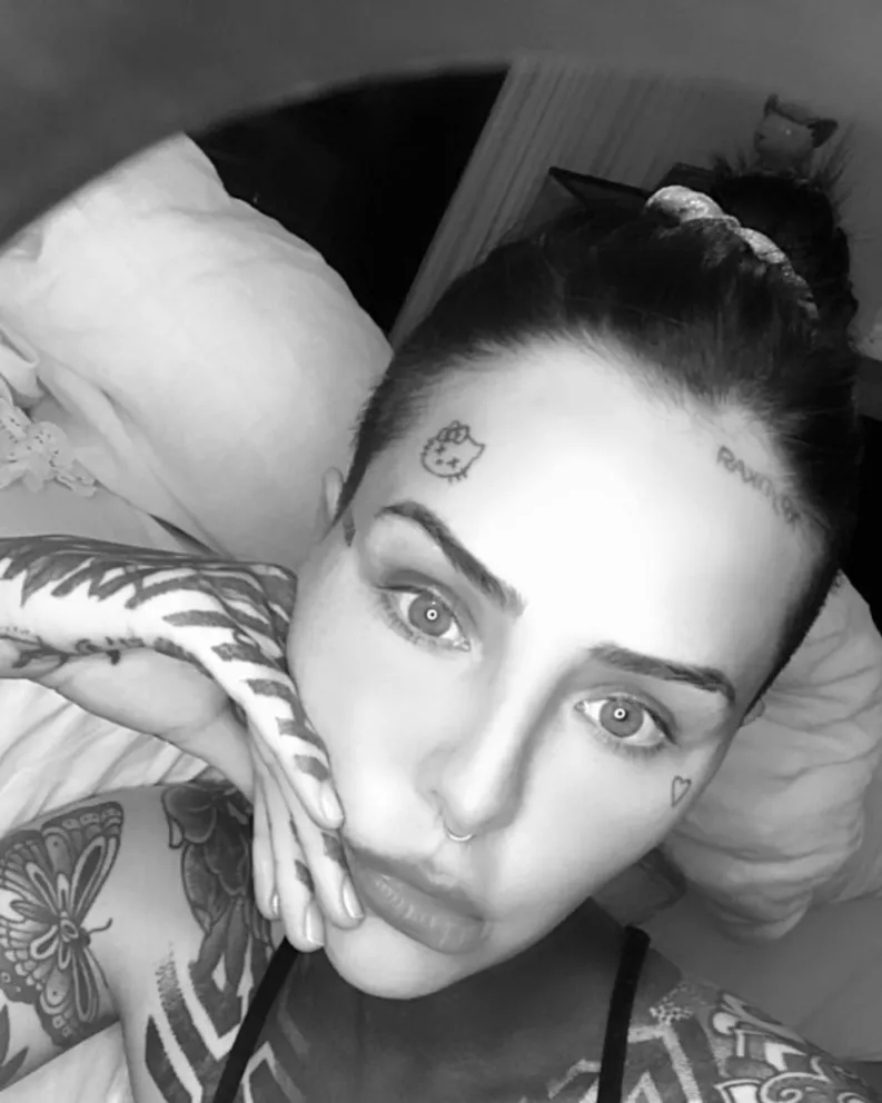 Cande Tinelli sorprende a sus fans con una candente fotografía