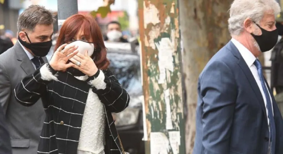 Cristina llega a Lomas. Fuente: Twitter