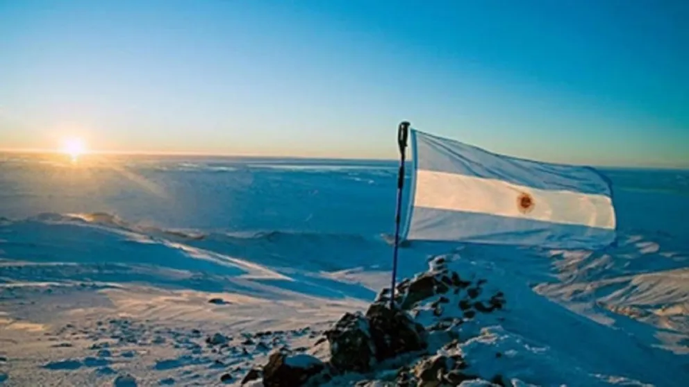 Bandera argentina. Fuente (Twitter)