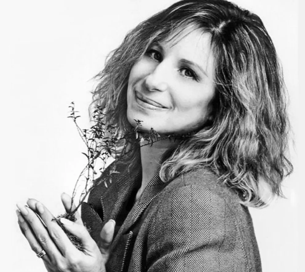 ¡Increíble! Barbra Streisand emocionó a la hija de George Floyd con un enorme gesto