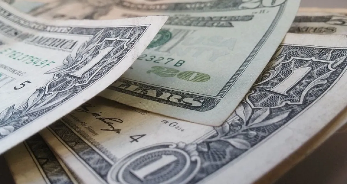 D&oacute;lar