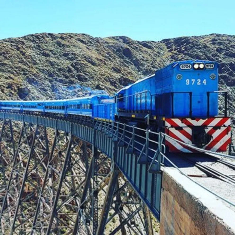 Tren a las nubes