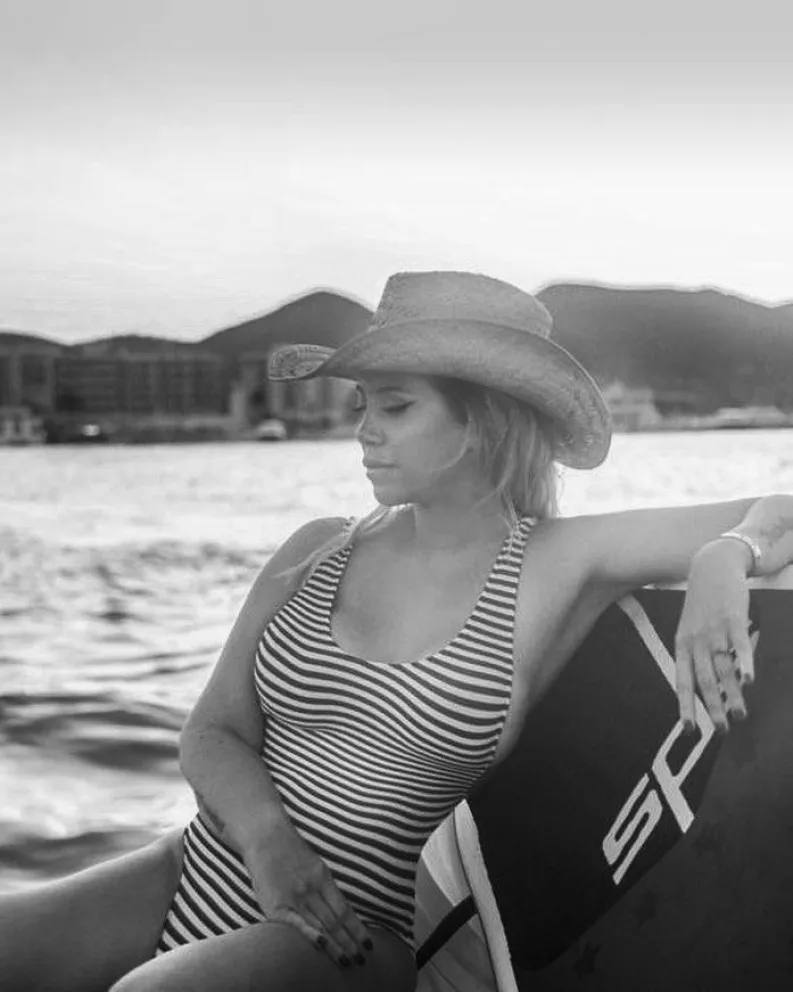 ¡Impactante y sensual! Wanda Nara le da la bienvenida al sábado con poca ropa