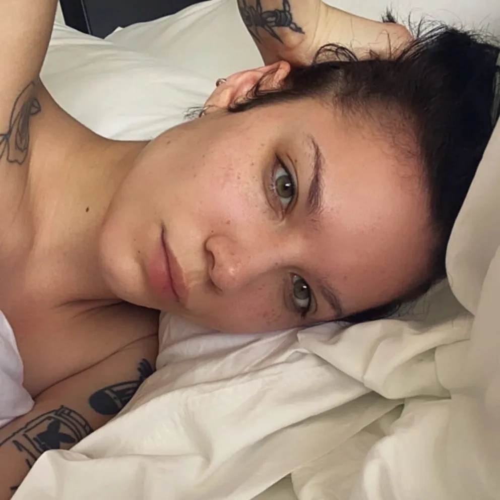 Halsey publicó un polémico mensaje que revolucionó las redes