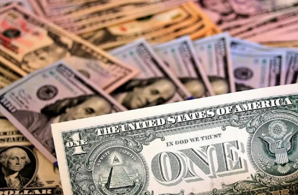 Tras la cotización del dólar, el blue cae unos centavos