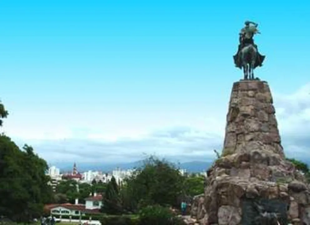 Monumento a Güemes