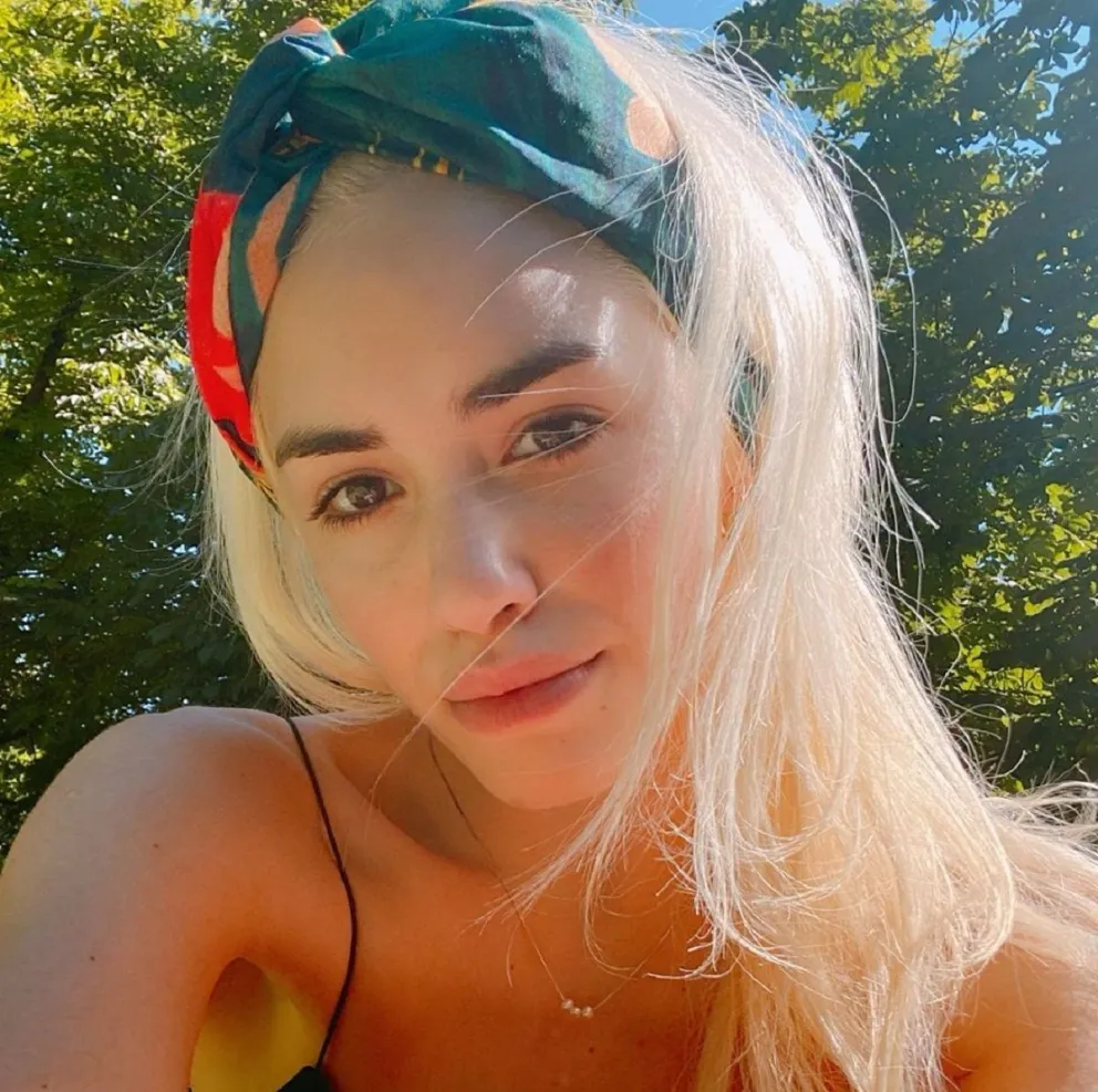 Lali Esposito enternece a sus fanáticos recreando sus fotografías de bebé