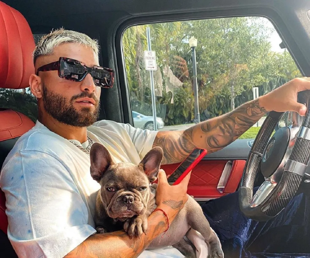 Maluma deleita a sus fans con una sensual rutina de entrenamiento