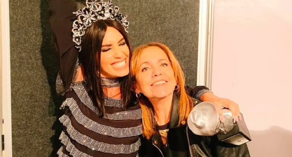 Lali Espósito y su madre. Fuente: twitter