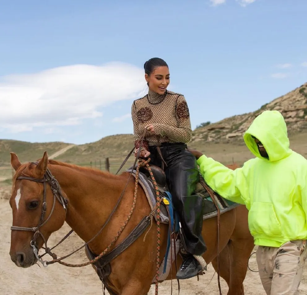 Kim Kardashian enterneció las redes sociales con su más reciente posteo