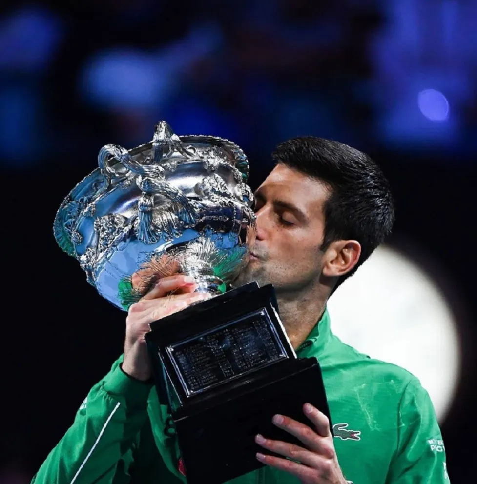 Rechazo: Djokovic resultó positivo por coronavirus y las redes sociales estallaron en su contra