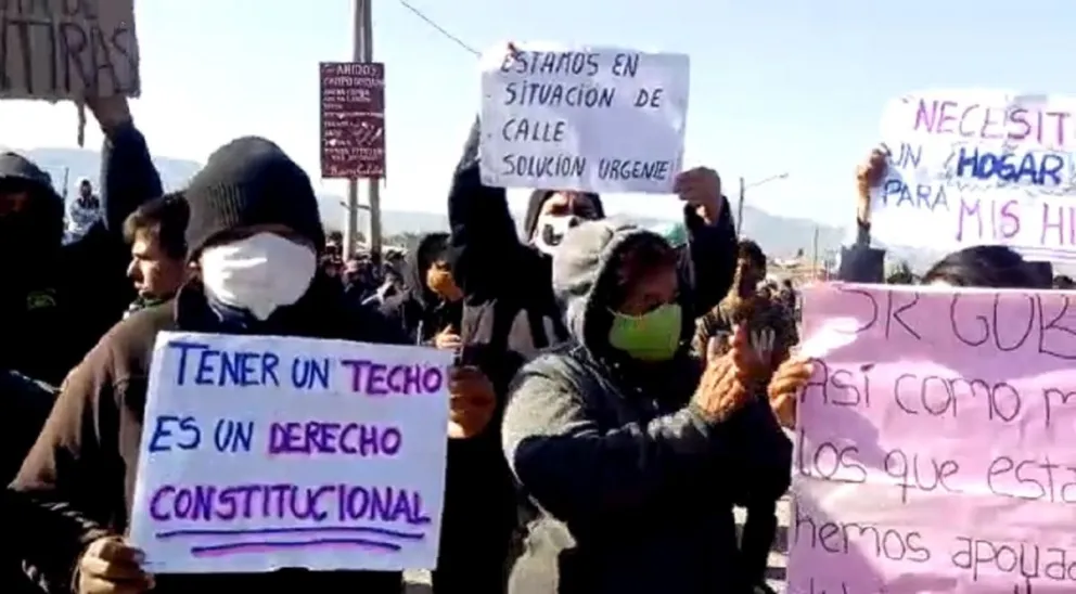 URGENTE | "Queremos un techo": cientos de salteños reclaman una vivienda digna