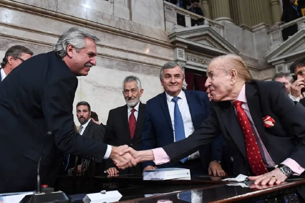 Carlos Menem junto a Alberto Fernández. Fuente (Instagram)