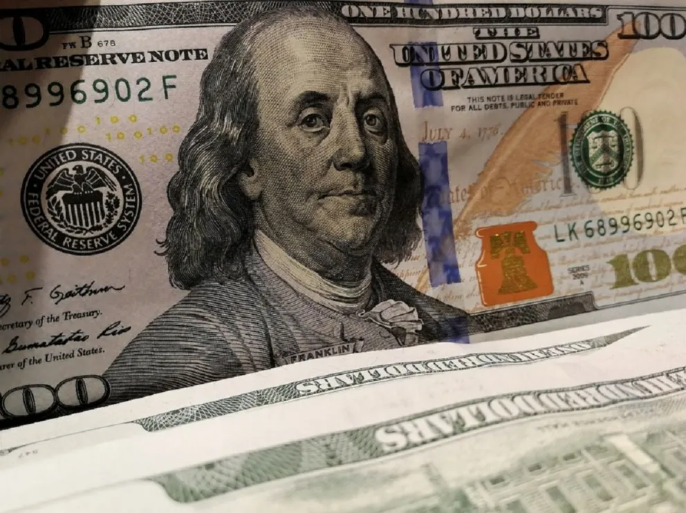 Dolar lunes 7 de septiembre: el Blue volvió a bajar, pero el Oficial no tiene un techo fijo