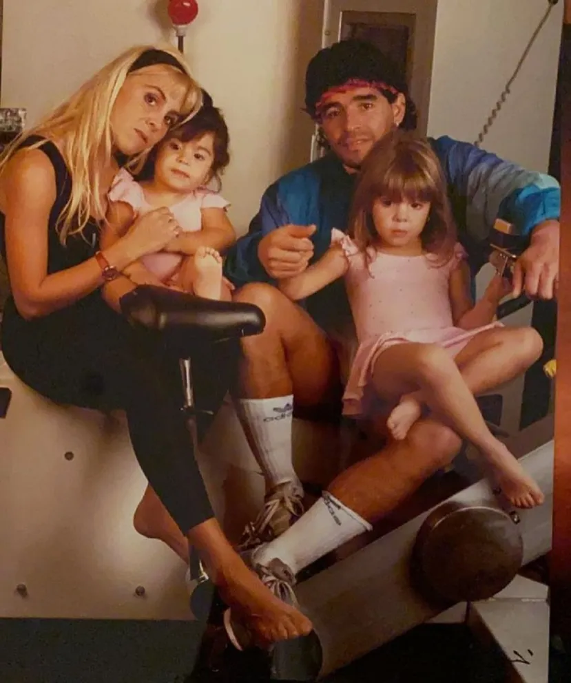 Se filtró una acalorada discusión entre Doña Tota y Claudia en la serie sobre Diego Maradona