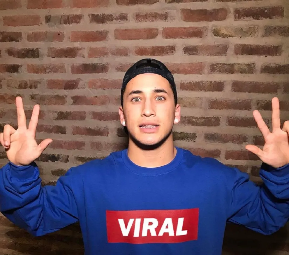 Las redes sociales explotaron contra Yao Cabrera luego de su vídeo “24 horas siendo gay”