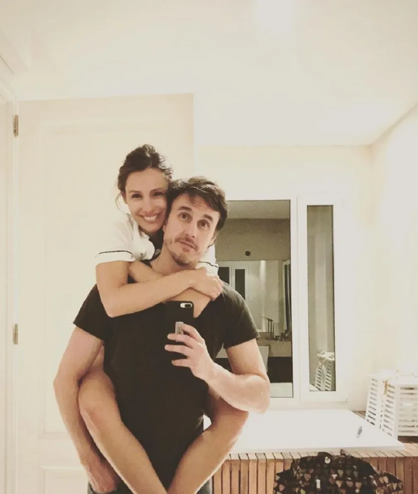 A García Moritán le mostraron fotos sexies de Pampita y su reacción hizo sonrojar a la modelo