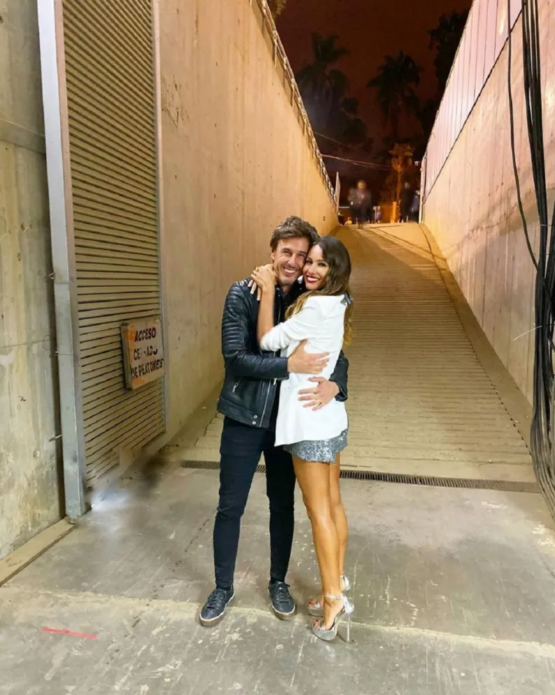 Pampita y su marido. Fuente (Instagram)