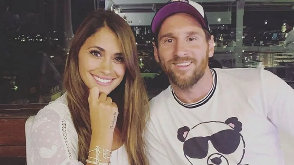 Antonella Rocuzzo y Lionel Messi. Fuente: twitter