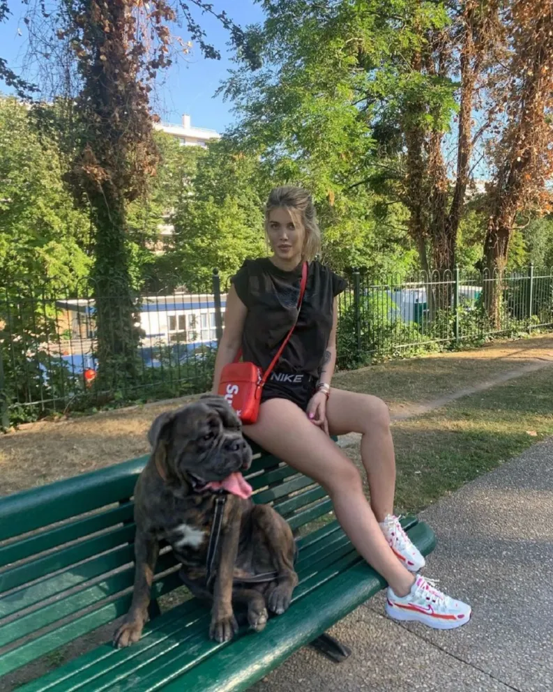 On fire: La explosiva foto de Wanda Nara desde Paris