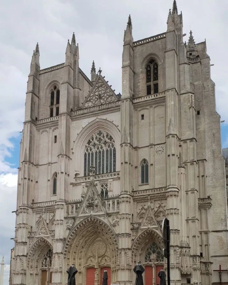 Catedral de San Pedro y San Pablo, Nantes. Fuente (Instagram)