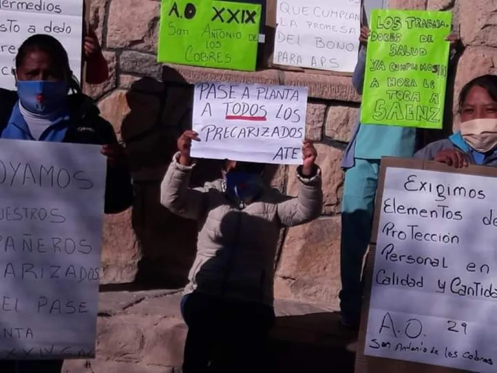 Protestas en hospitales de Salta