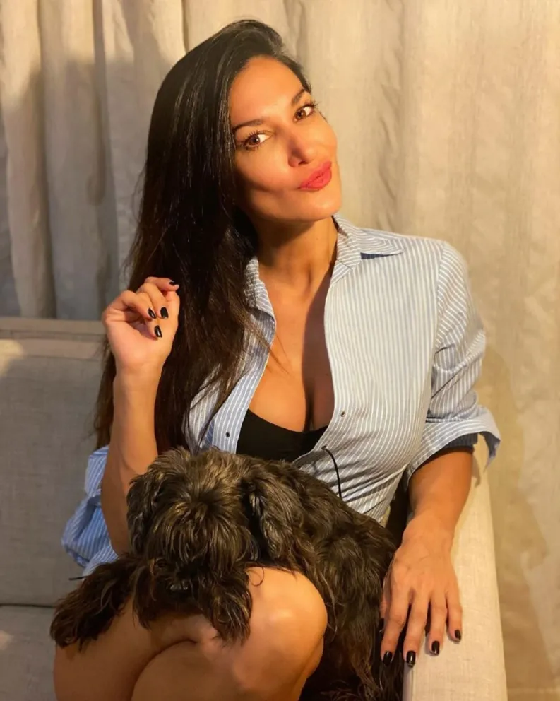 Silvina Escudero calentó instagram con un body ultra cavado