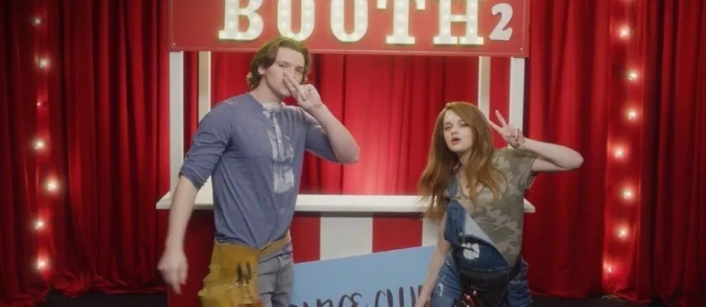 El stand de los besos 2 se estrenó y los fanáticos revolucionaron las redes