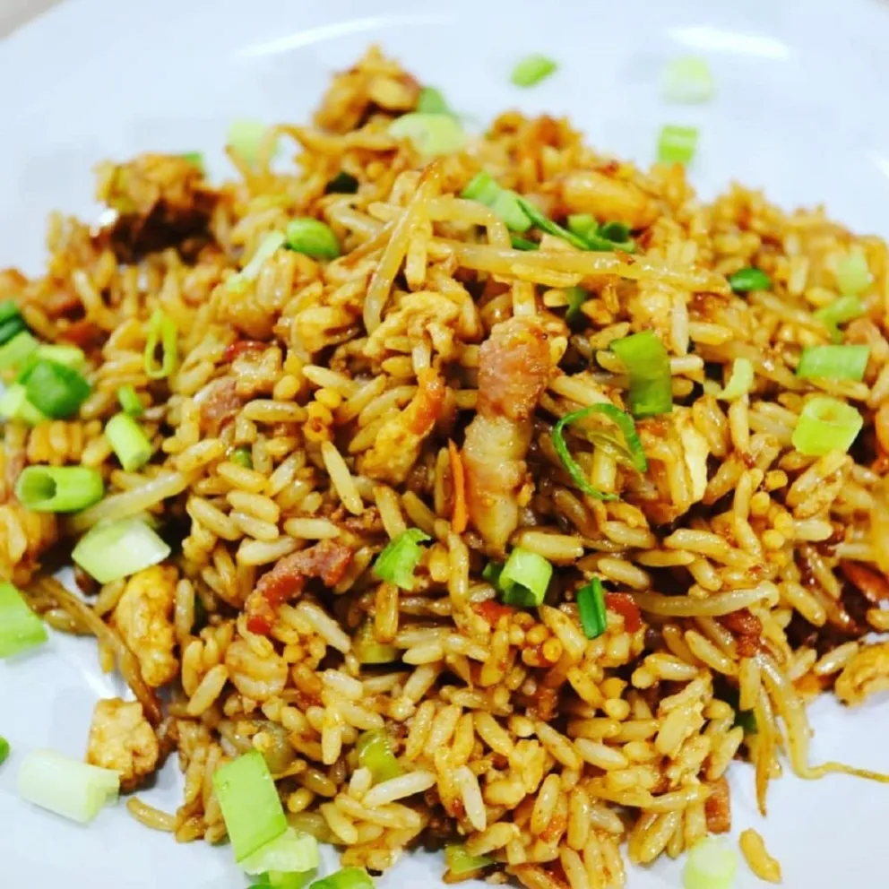 Arroz frito con vegetales (Fuente: Instagram)