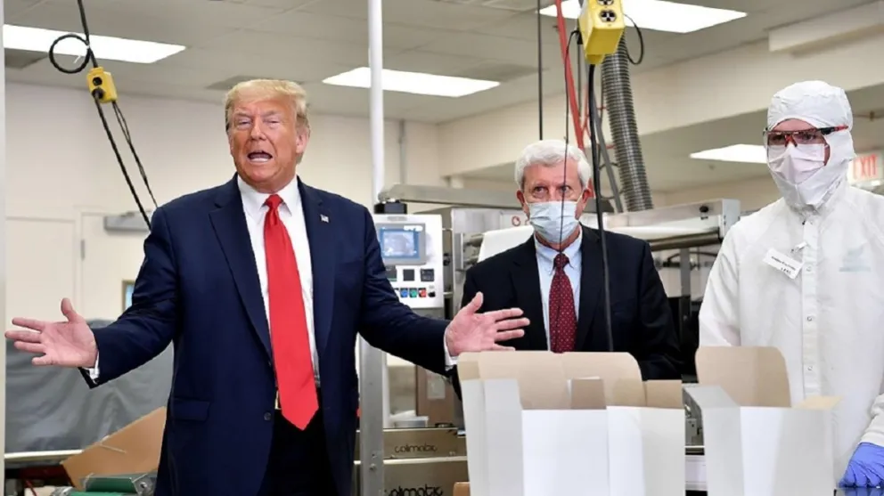 ¿Hasta cuándo? Donald Trump pone e riesgo la salud de los ciudadanos inicitando a usar una droga para combatir el coronavirus, sacada de circulación