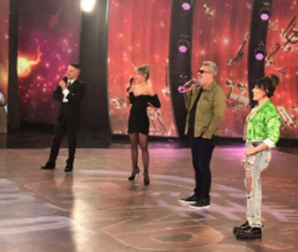 Con caída incluída, Miguel Ángel Rodríguez, convenció al jurado en su debut en el Cantando 2020
