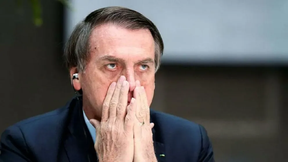 Crisis de hipo: Bolsonaro fue trasladado de urgencia a San Pablo 