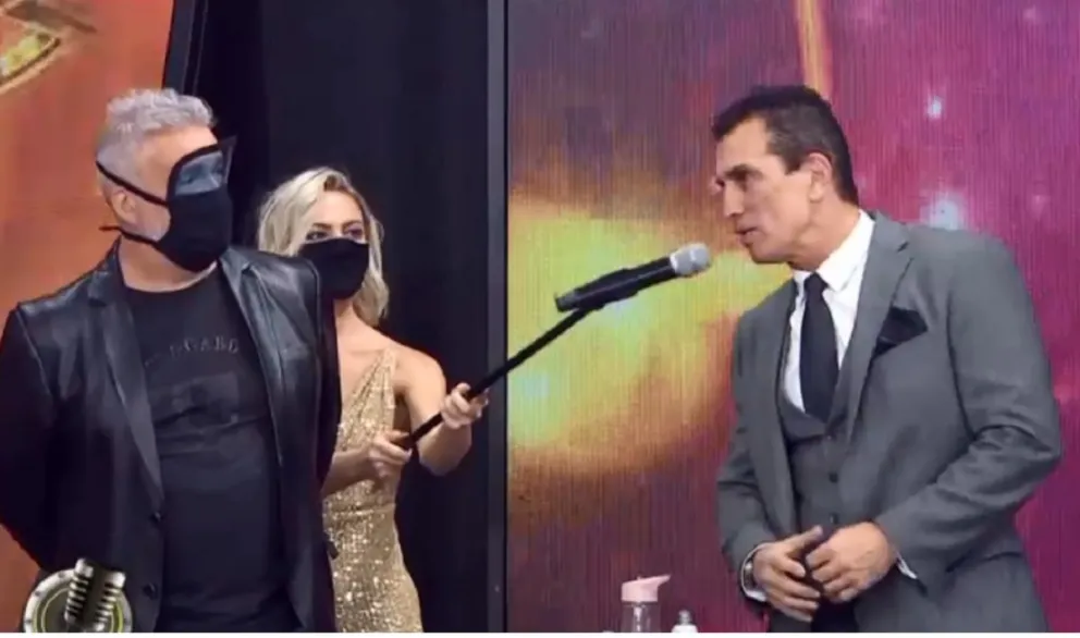 Dani La Muerte reapareció con Karina Jelinek en el Cantando 2020, tras denuncias por violencia