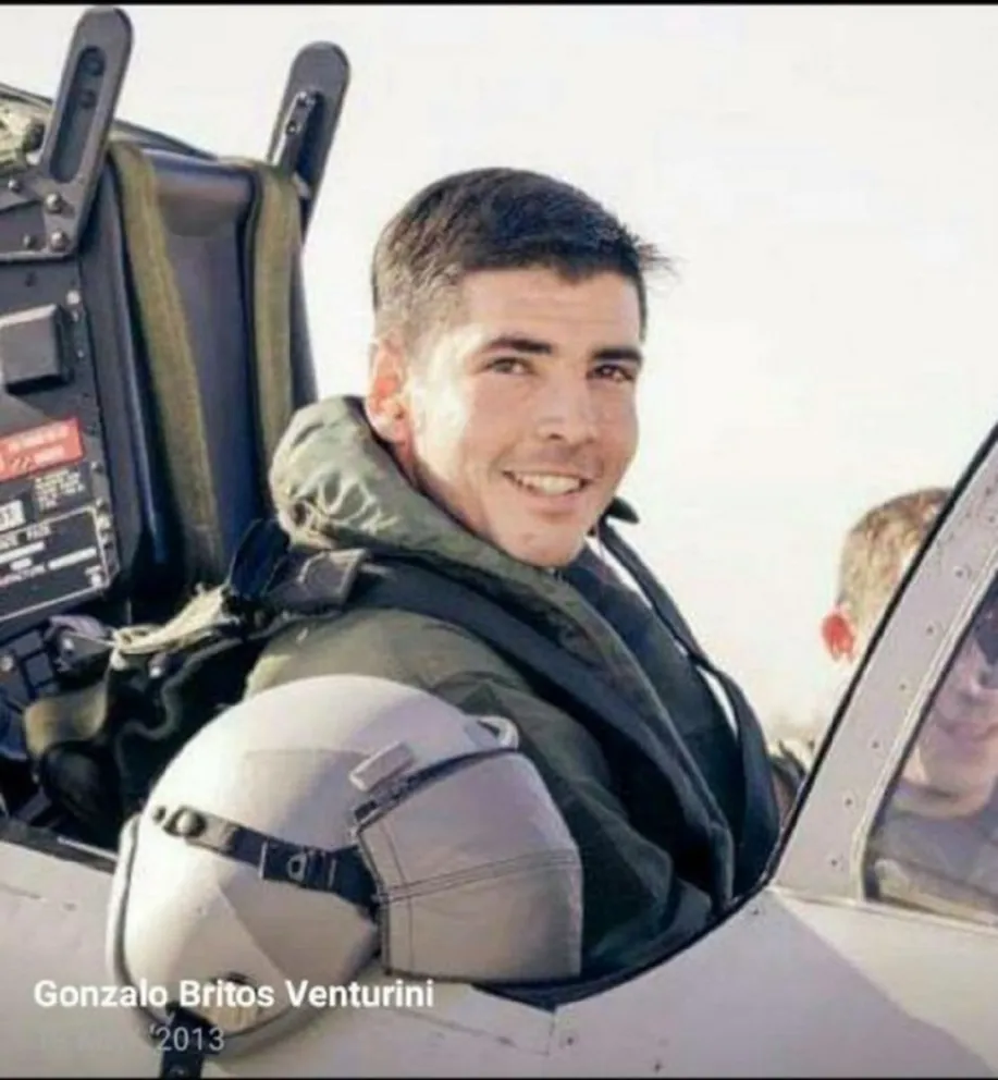 Así era el piloto Venturini, la promesa de la Fuerza Aérea que murió trágicamente