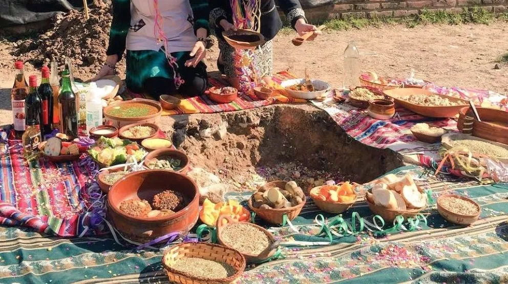 “Es un momento casi místico y que lo comparte la familia”: consejos para la celebración de la Pachamama en casa