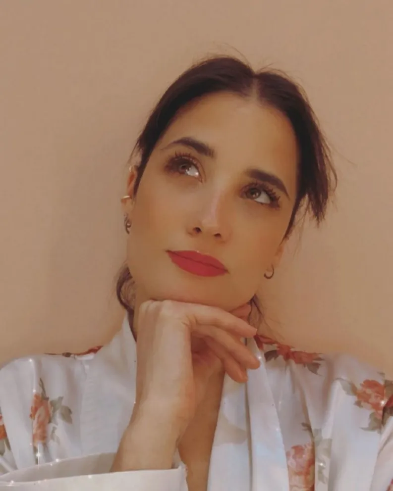 Flor Torrente fue entrevistada por un joven chaqueño y apuntó contra los haters